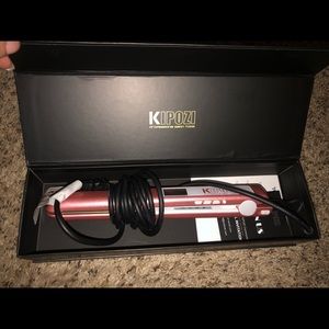 Brand new never used straightener